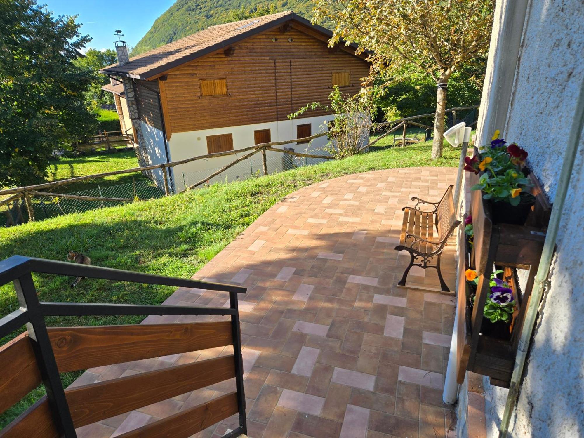 Home & Garden Castel Di Sangro Exteriör bild